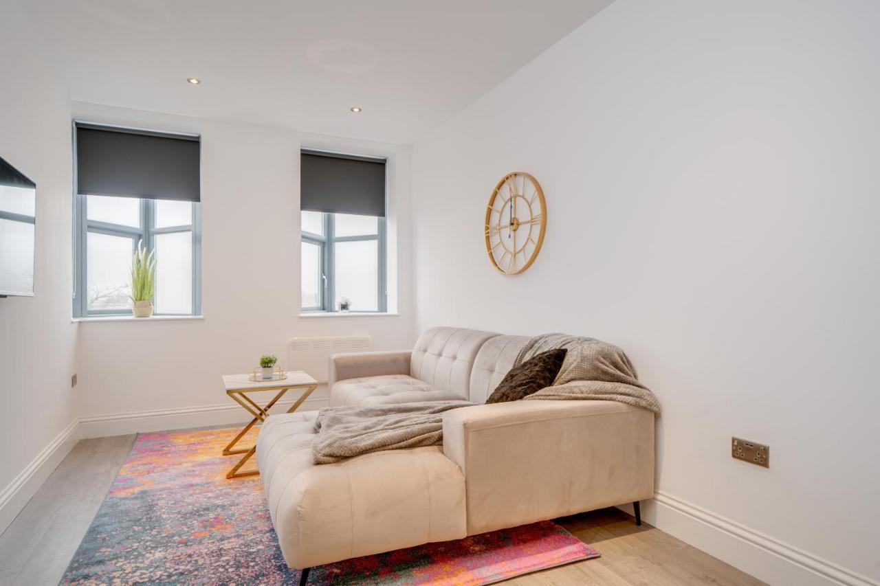 Town House Apartments ウェイクフィールド エクステリア 写真
