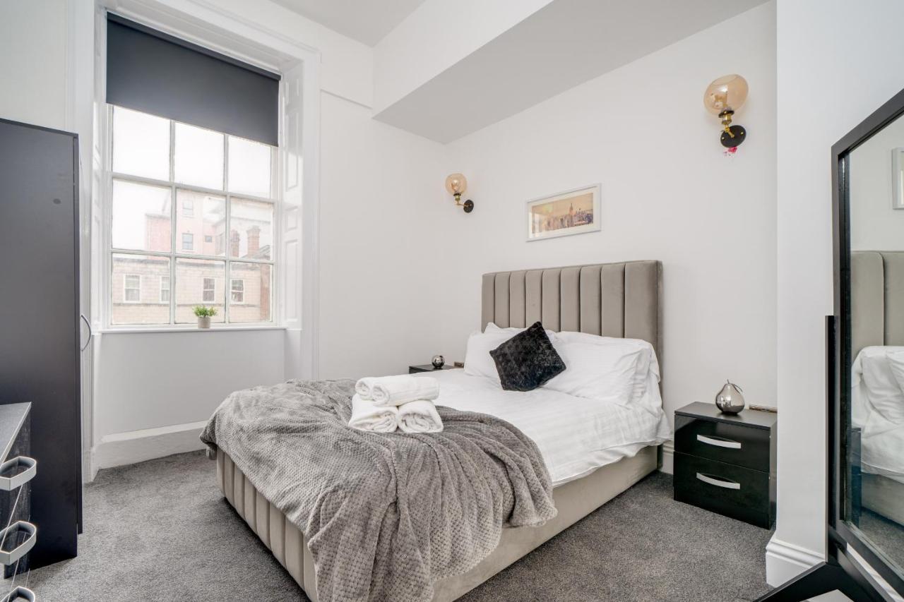 Town House Apartments ウェイクフィールド エクステリア 写真