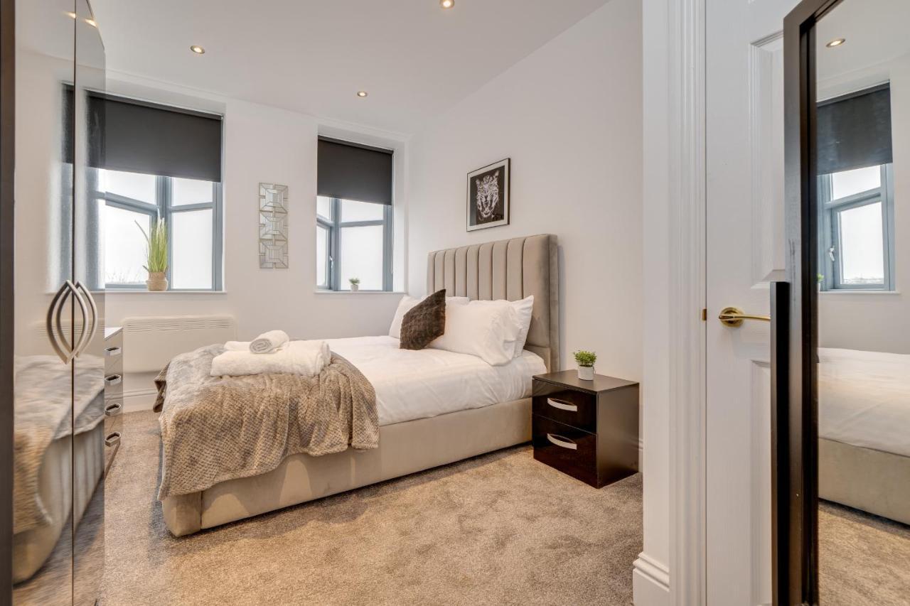 Town House Apartments ウェイクフィールド エクステリア 写真