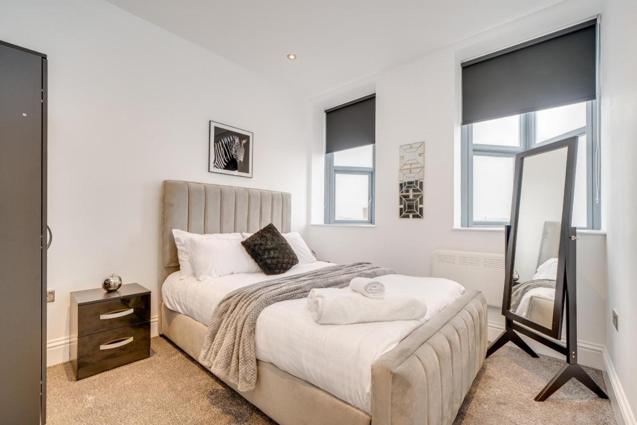 Town House Apartments ウェイクフィールド エクステリア 写真