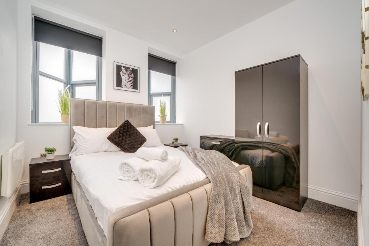 Town House Apartments ウェイクフィールド エクステリア 写真